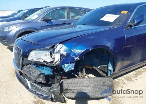 2017 Chrysler 300 Limited Awd из США, поврежденный, VIN 2C3CCARG6HH591845